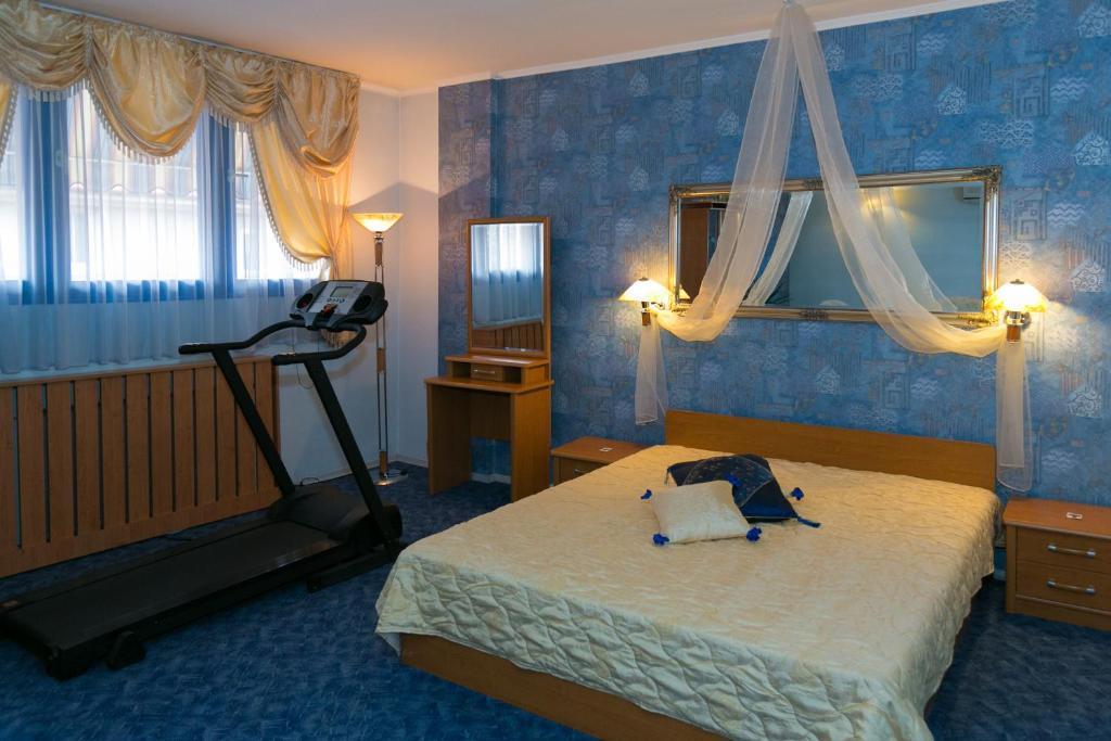 Yor-Daniel Hotel Pazardzhik Exterior photo