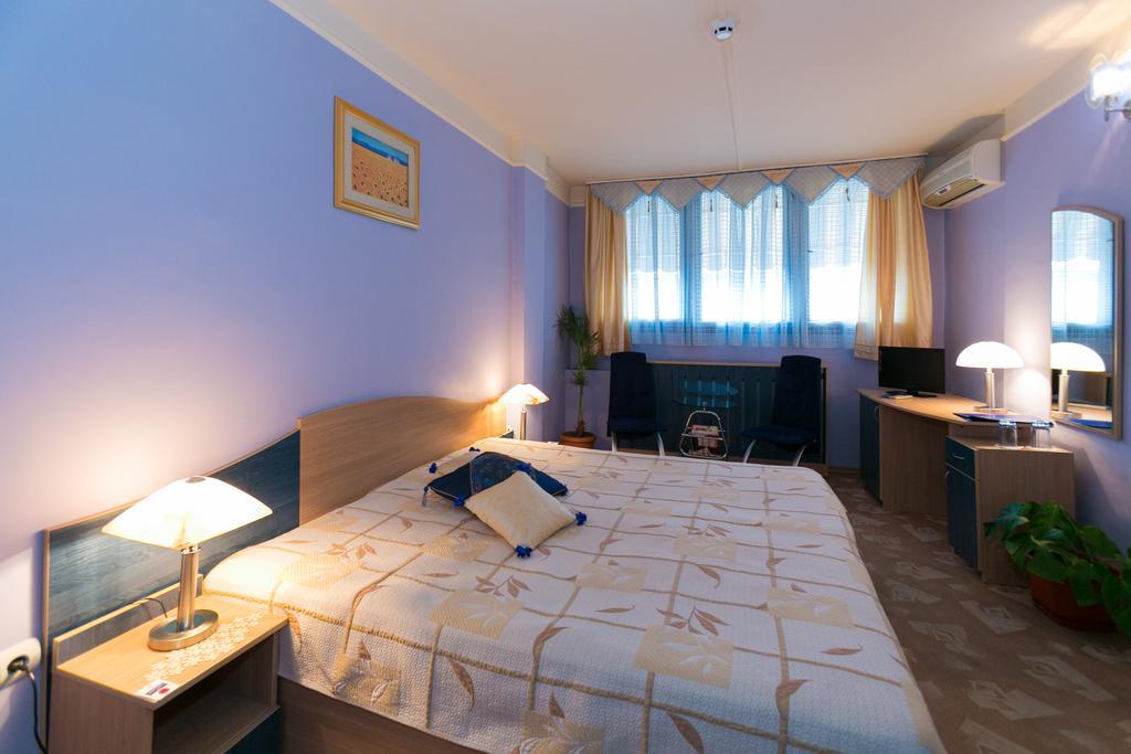 Yor-Daniel Hotel Pazardzhik Room photo