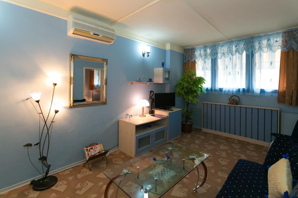 Yor-Daniel Hotel Pazardzhik Room photo